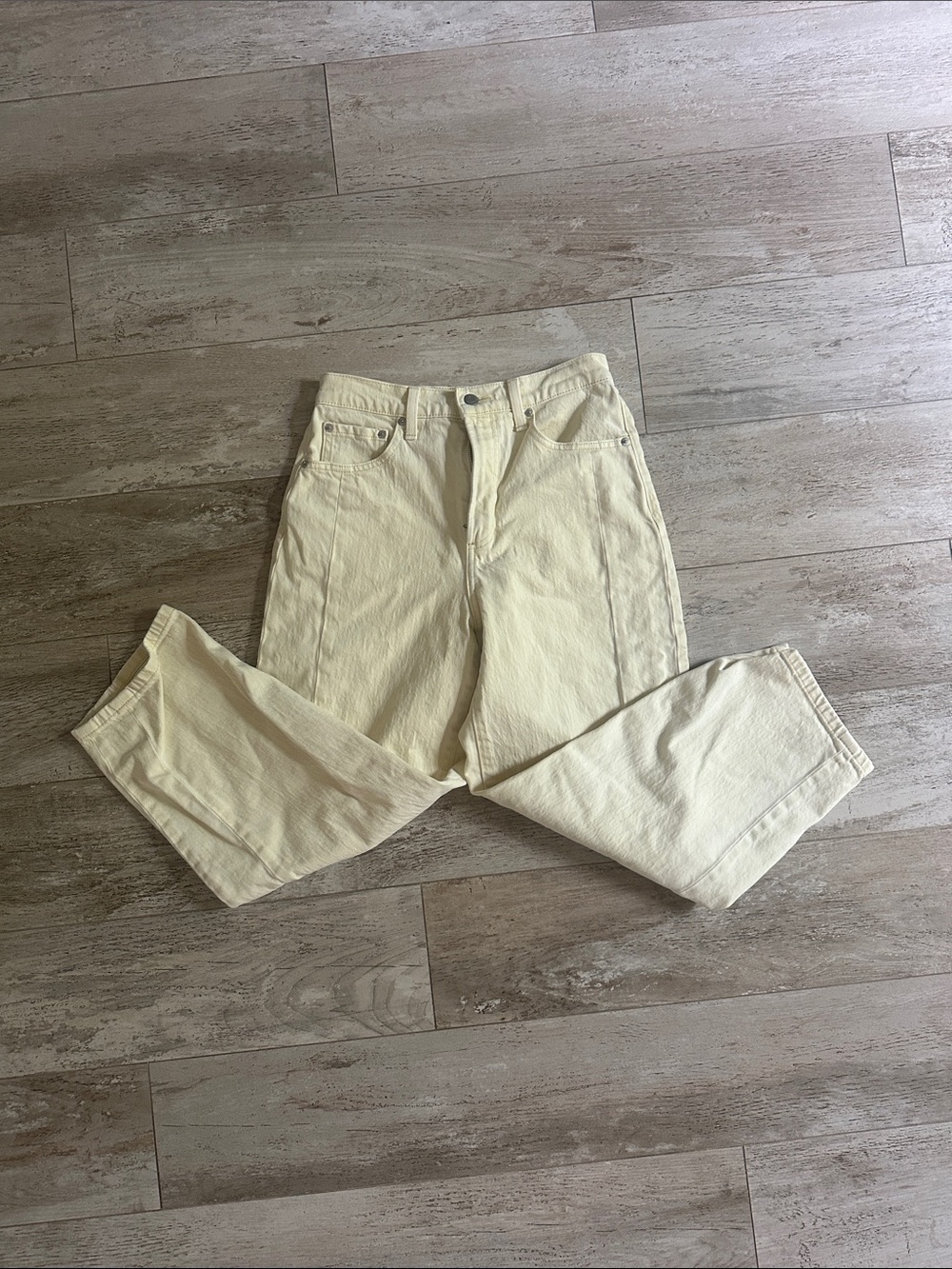 Light  Yellow Pistols High-Waist barrel Leg Jeans size 28